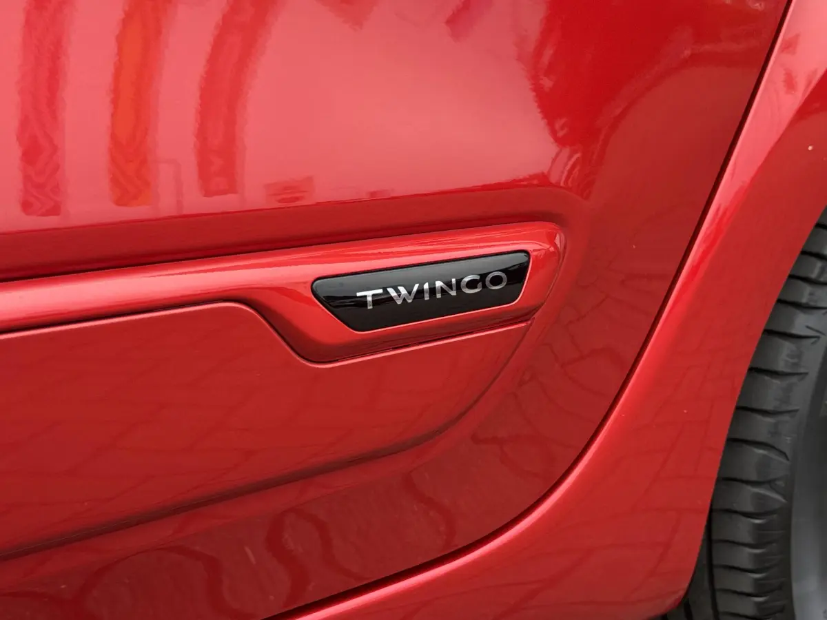 Twingo 1.0 SCe Intens Climate Control, Cruise Control, Android/Apple Auto, P-sensoren