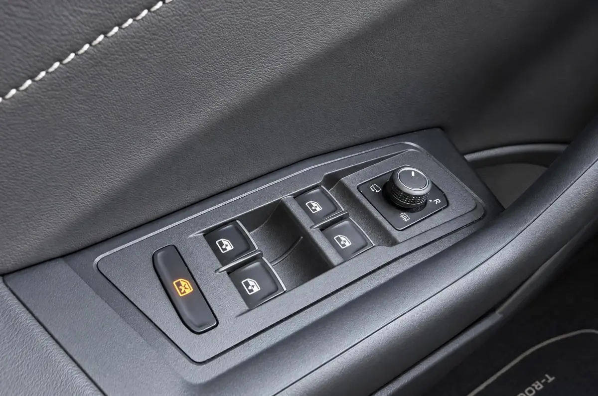 T-Roc 1.5 TSI R-Line BOVAG GARANTIE ACC/CARPLAY/CAMERA