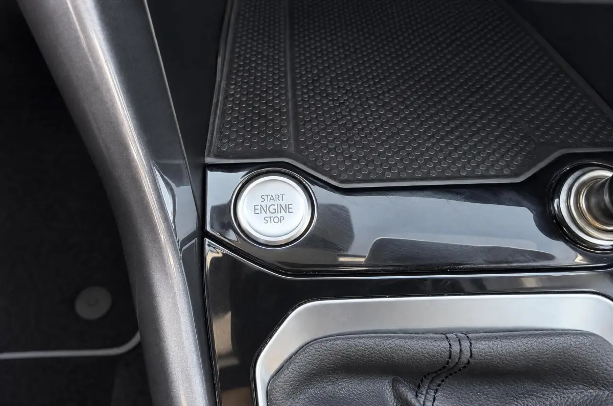T-Roc 1.5 TSI R-Line BOVAG GARANTIE ACC/CARPLAY/CAMERA
