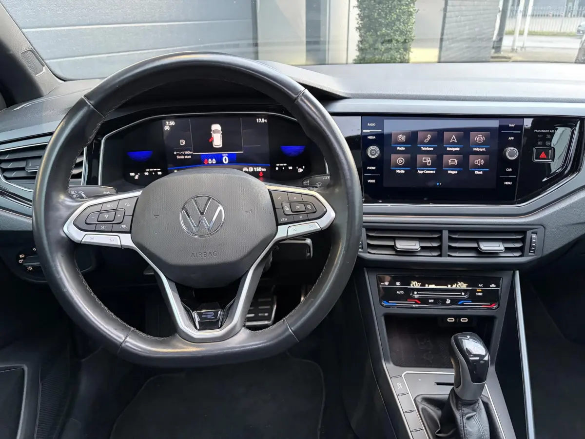Polo 1.0 TSI R-Line | 3x R-Line | Pano | IQ Light | Camera | Parkeer sensoren |