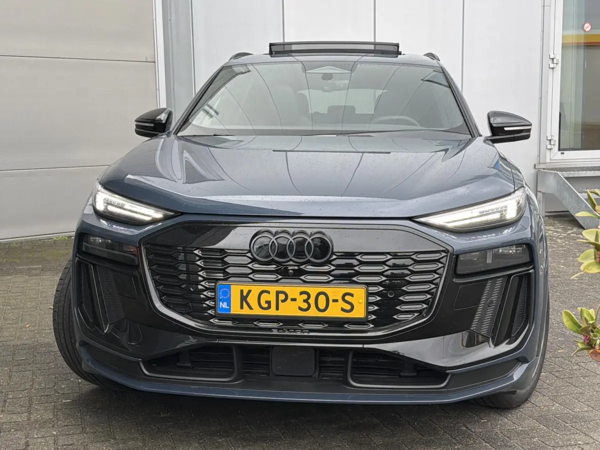 Q6 e-tron S edition performance 100 kWh |pano|tr.haak|B&O|OLED|bijrijdersdisplay|ACC|21"|keyless|privacy