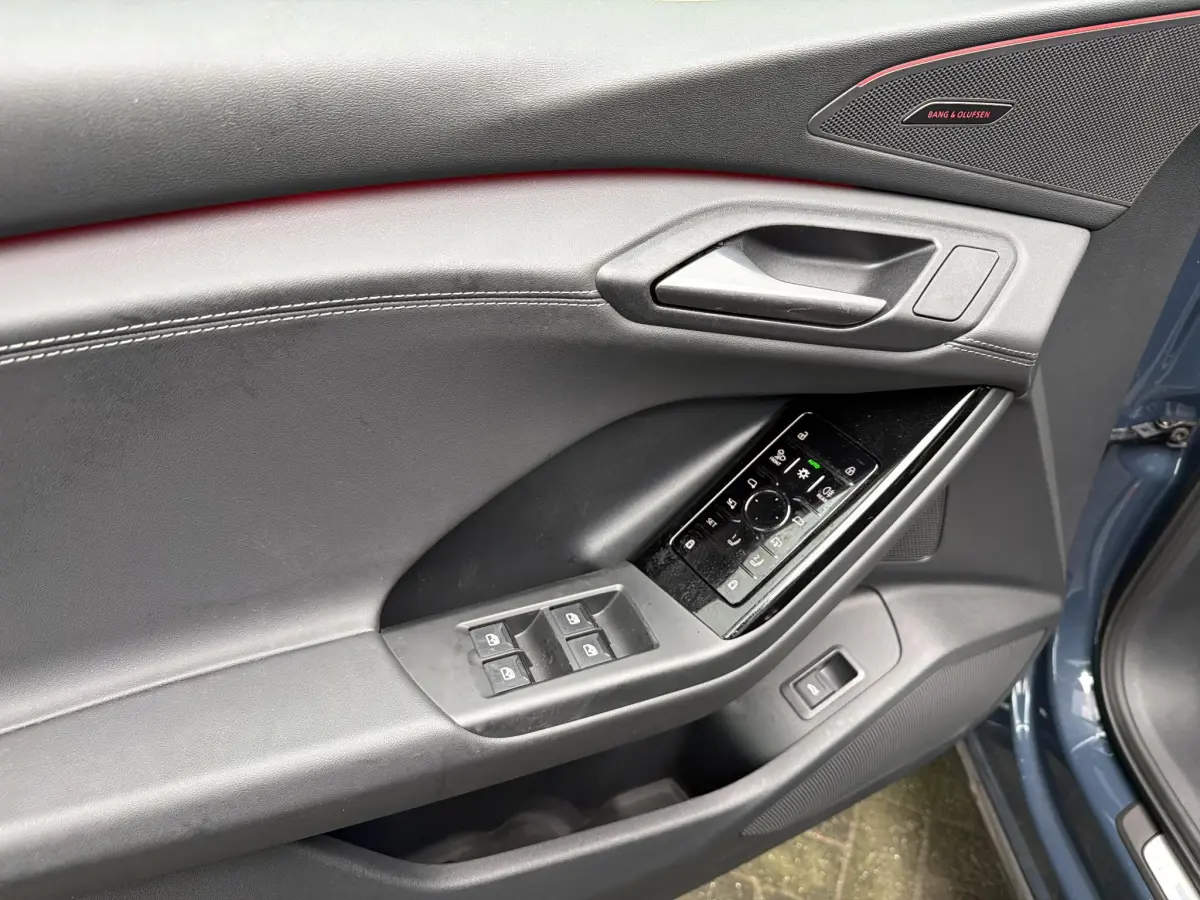 Q6 e-tron S edition performance 100 kWh |pano|tr.haak|B&O|OLED|bijrijdersdisplay|ACC|21"|keyless|privacy