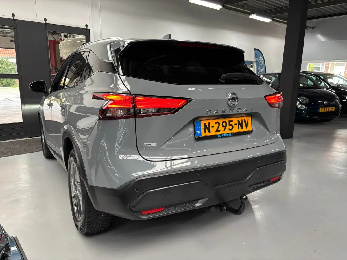 QASHQAI 1.3 MHEV Acenta / Camera /Panorama Dak / Trekhaak