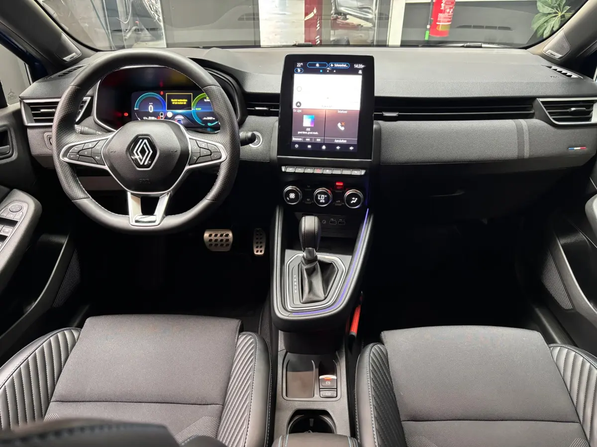Clio 1.6 E-Tech Full Hybrid 145 esprit Alpine / Camera / Navi