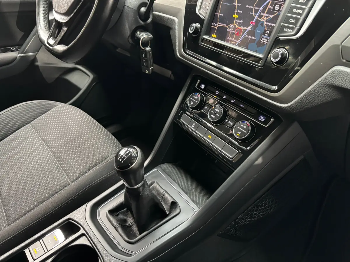 Touran 1.2 TSI Comfortline 7persoons / Navi