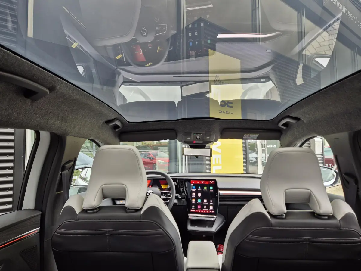 Scénic E-Tech EV87 long range iconic SolarBay dak, Harman Kardon audio, 360° Camera, Adv. Driving Assist, S
