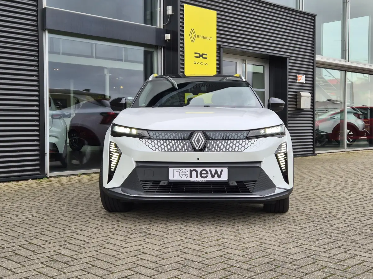 Scénic E-Tech EV87 long range iconic SolarBay dak, Harman Kardon audio, 360° Camera, Adv. Driving Assist, S