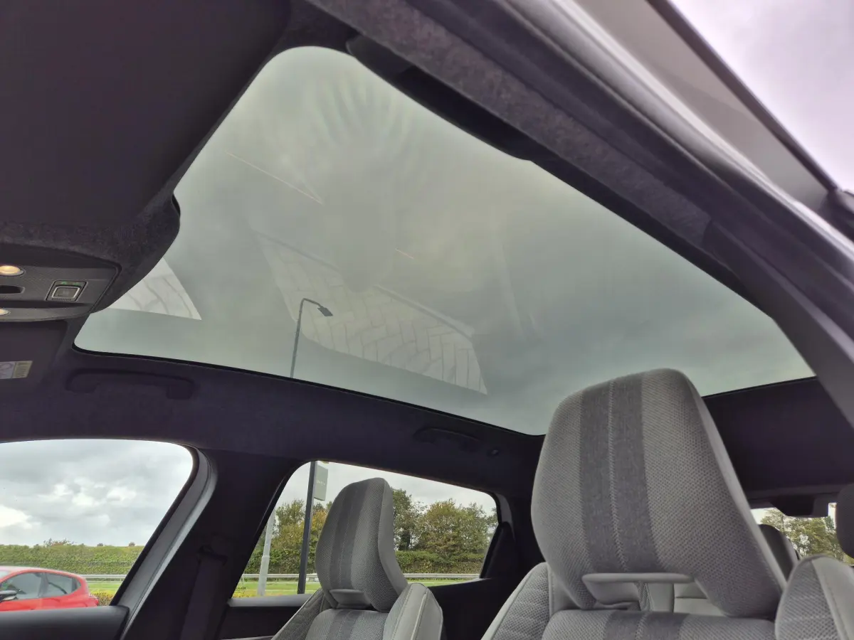 Scénic E-Tech EV87 long range iconic SolarBay dak, Harman Kardon audio, 360° Camera, Adv. Driving Assist, S