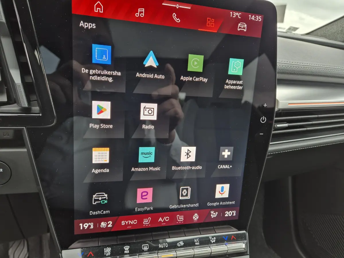 Scénic E-Tech EV87 long range iconic SolarBay dak, Harman Kardon audio, 360° Camera, Adv. Driving Assist, S