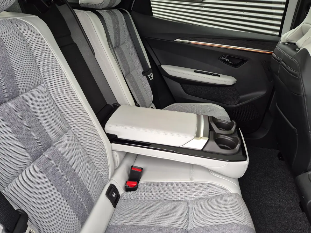 Scénic E-Tech EV87 long range iconic SolarBay dak, Harman Kardon audio, 360° Camera, Adv. Driving Assist, S
