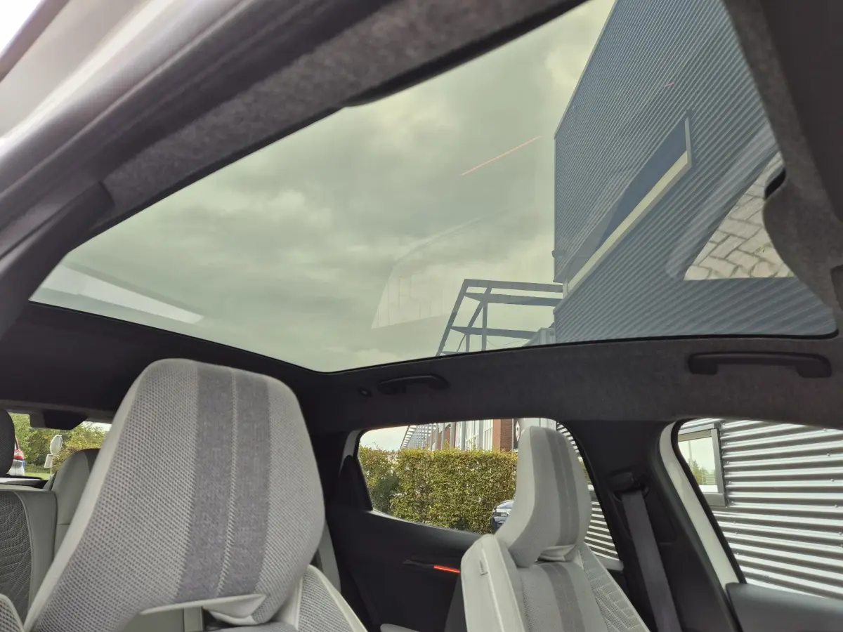 Scénic E-Tech EV87 long range iconic SolarBay dak, Harman Kardon audio, 360° Camera, Adv. Driving Assist, S