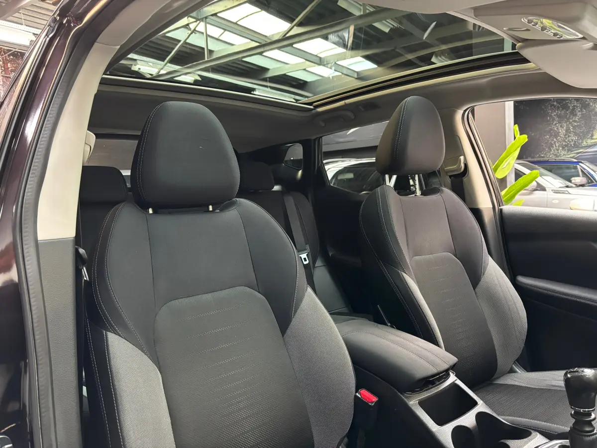 QASHQAI 1.2 N-Connecta / Camera / Navigatie