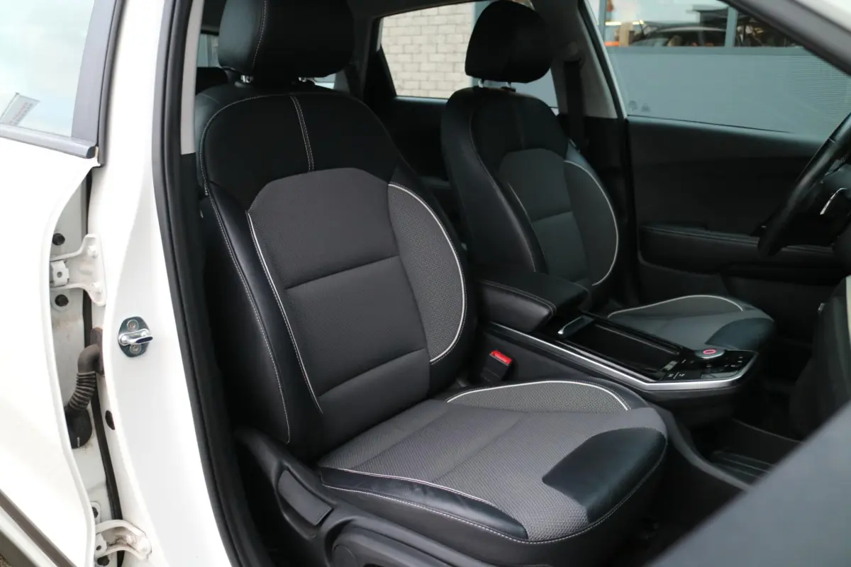 e-Niro DynamicLine 64 kWh | SOH 94.4 % | Camera | Accu Garantie! | Goed onderhouden! |
