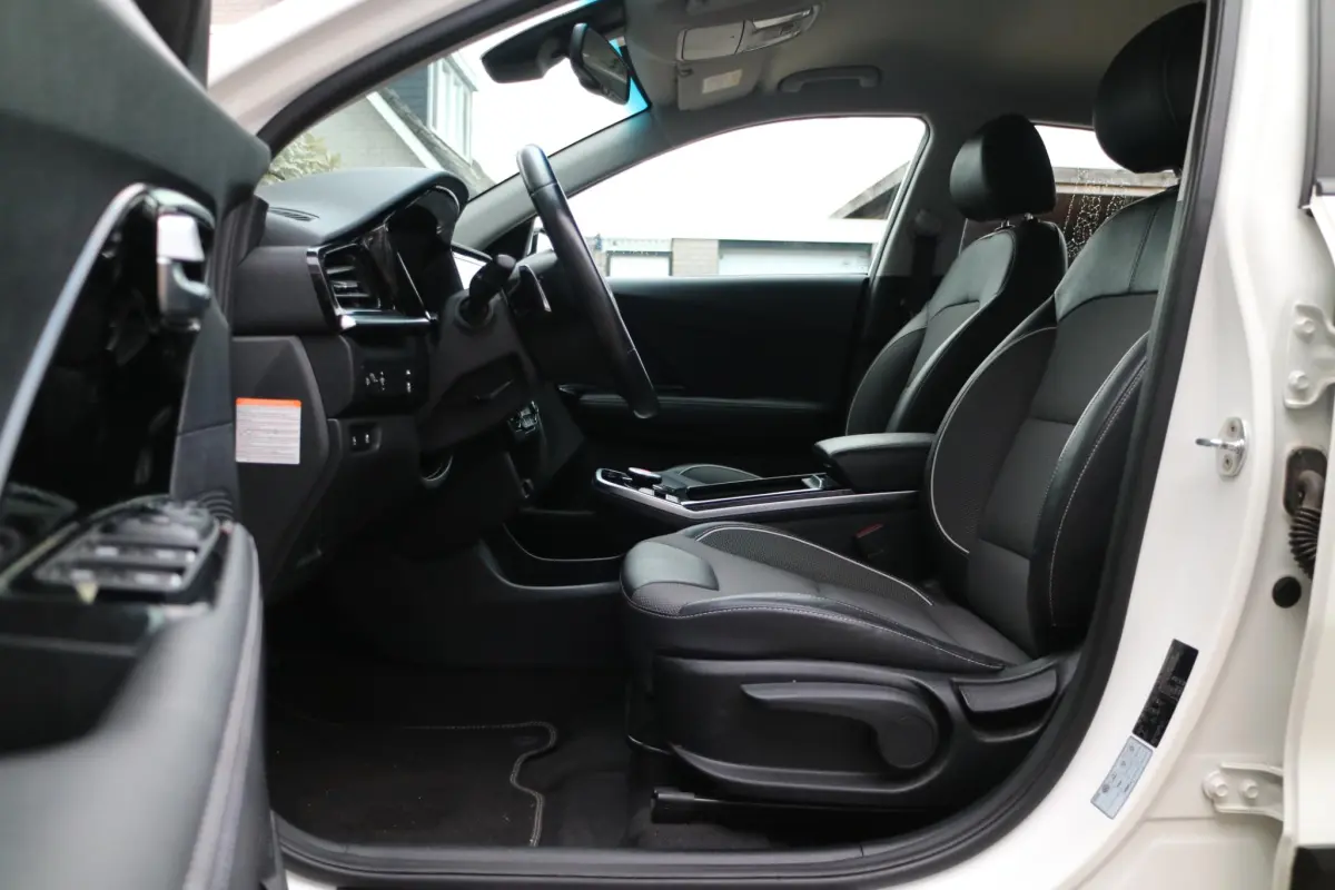 e-Niro DynamicLine 64 kWh | SOH 94.4 % | Camera | Accu Garantie! | Goed onderhouden! |