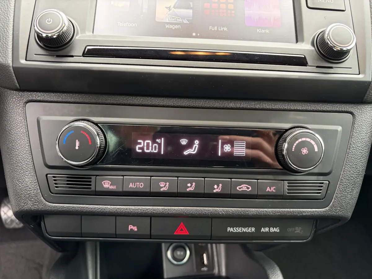 Ibiza 1.0 EcoTSI FR | LED | Stoelverwarming | Climate | Parkeer sensoren |
