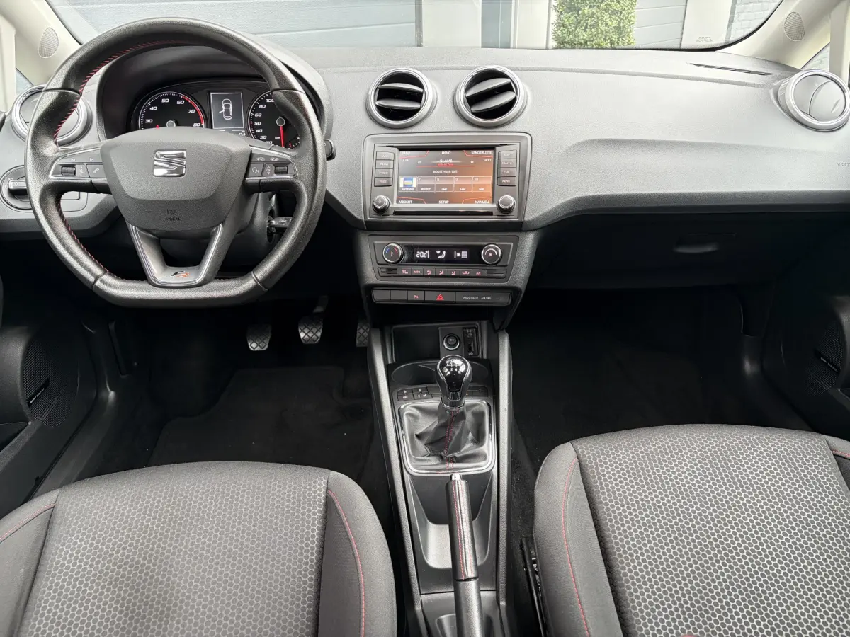Ibiza 1.0 EcoTSI FR | LED | Stoelverwarming | Climate | Parkeer sensoren |