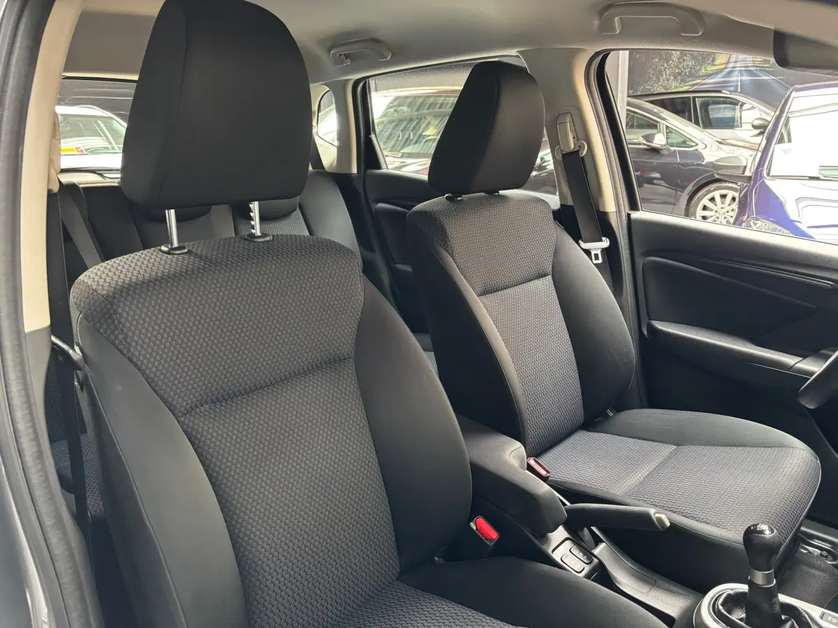 Jazz 1.3 i-VTEC Comfort / Airco / Trekhaak