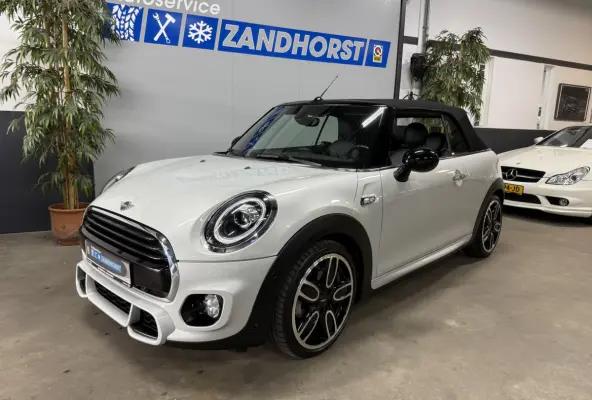 Cooper Cabrio 1.5 Salt // Leer // Mini Yours // JCW!