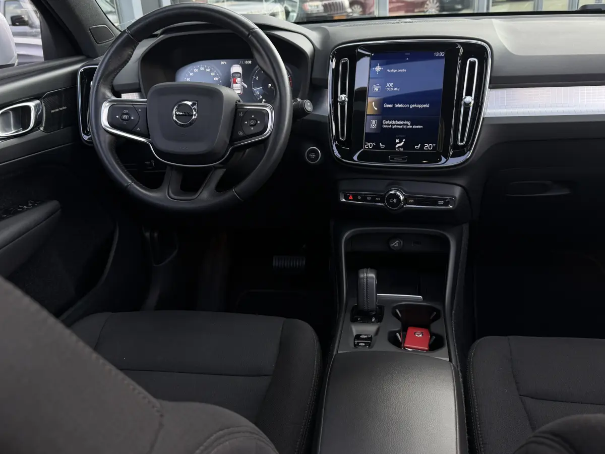 XC40 1.5 T3 Momentum I Aut. I Camera I Pano.dak I Harman Kardon