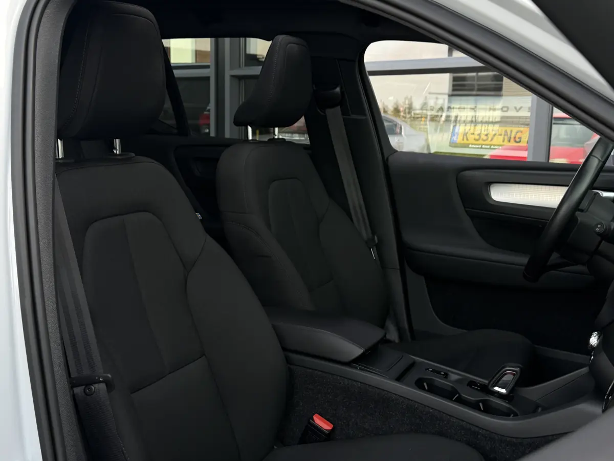 XC40 1.5 T3 Momentum I Aut. I Camera I Pano.dak I Harman Kardon