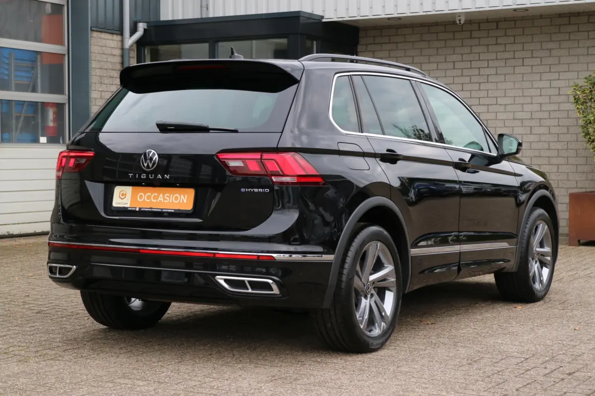Tiguan 1.4 TSI eHybrid R-Line PHEV | SOH 99% | Camera | Compleet! |