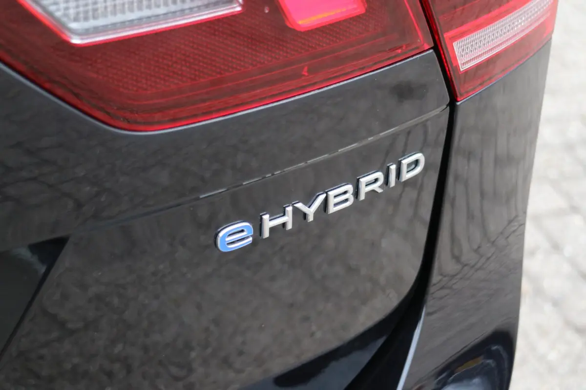 Tiguan 1.4 TSI eHybrid R-Line PHEV | SOH 99% | Camera | Compleet! |