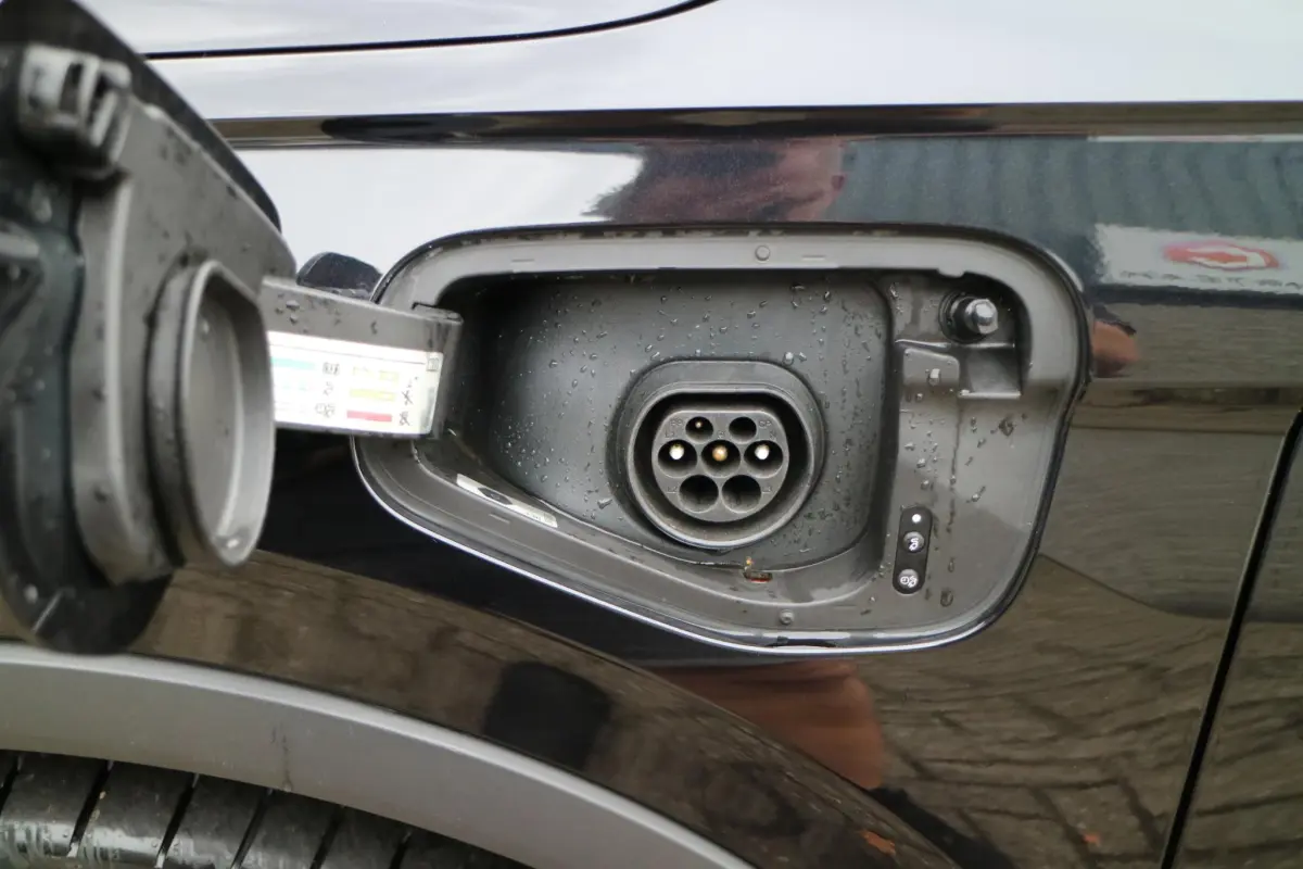 Tiguan 1.4 TSI eHybrid R-Line PHEV | SOH 99% | Camera | Compleet! |