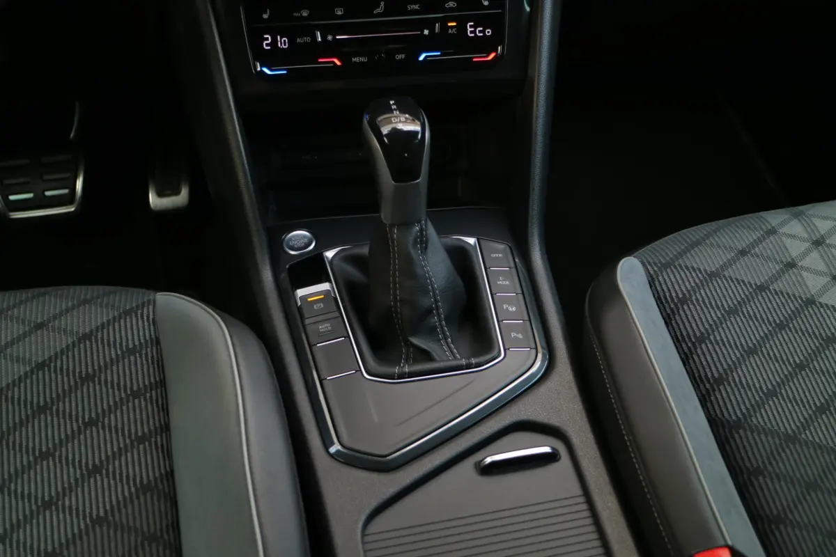 Tiguan 1.4 TSI eHybrid R-Line PHEV | SOH 99% | Camera | Compleet! |