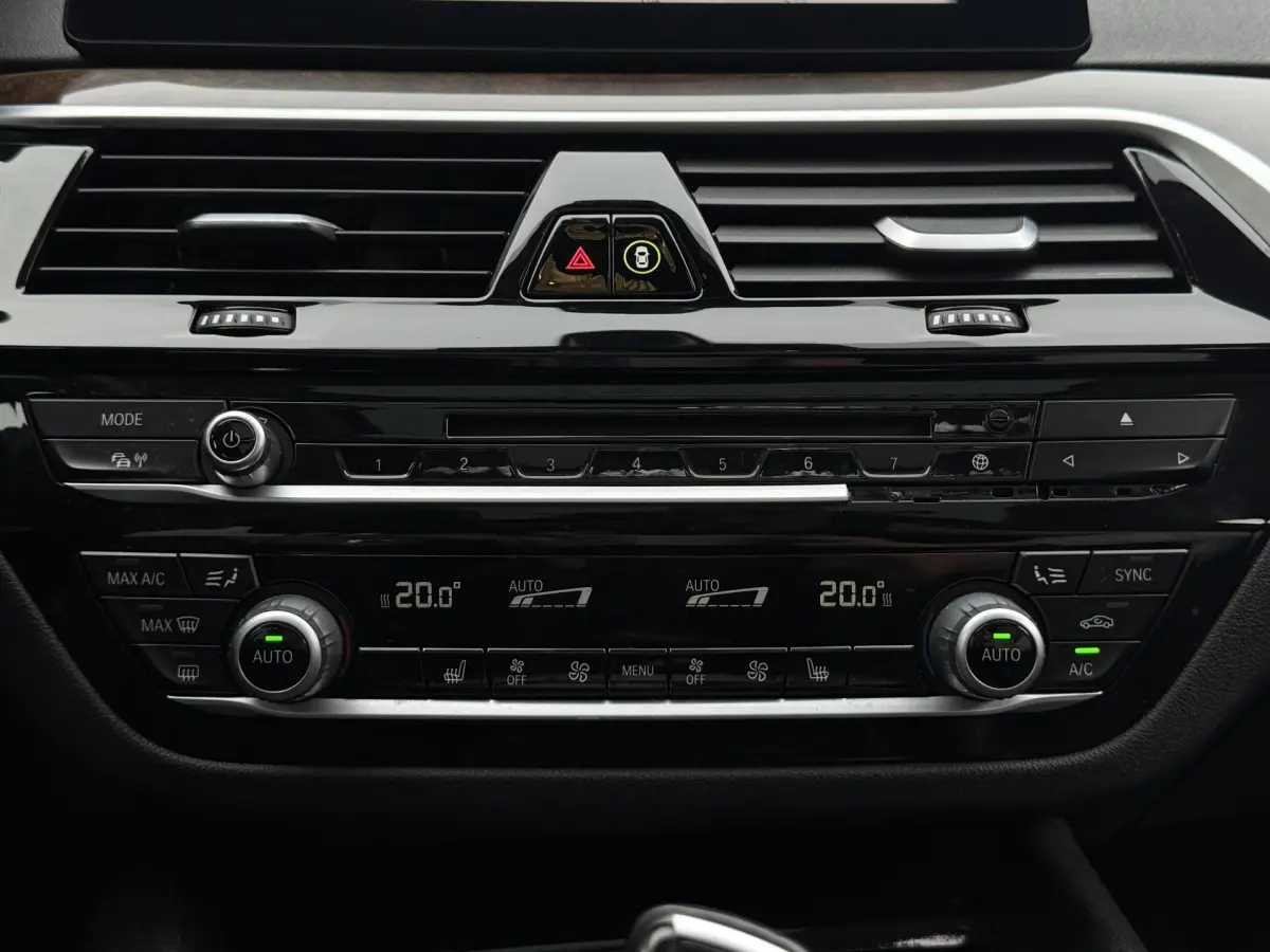 5 Serie Touring 530d Executive I Aut. I Sport-Line I Pano.dak I HUD I Camera I ACC