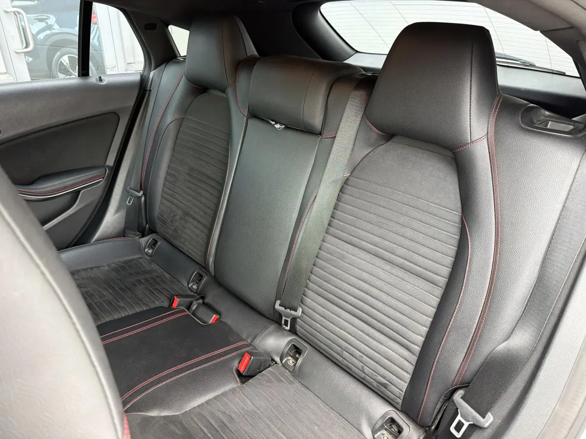 CLA Shooting Brake 180 Business Solution AMG