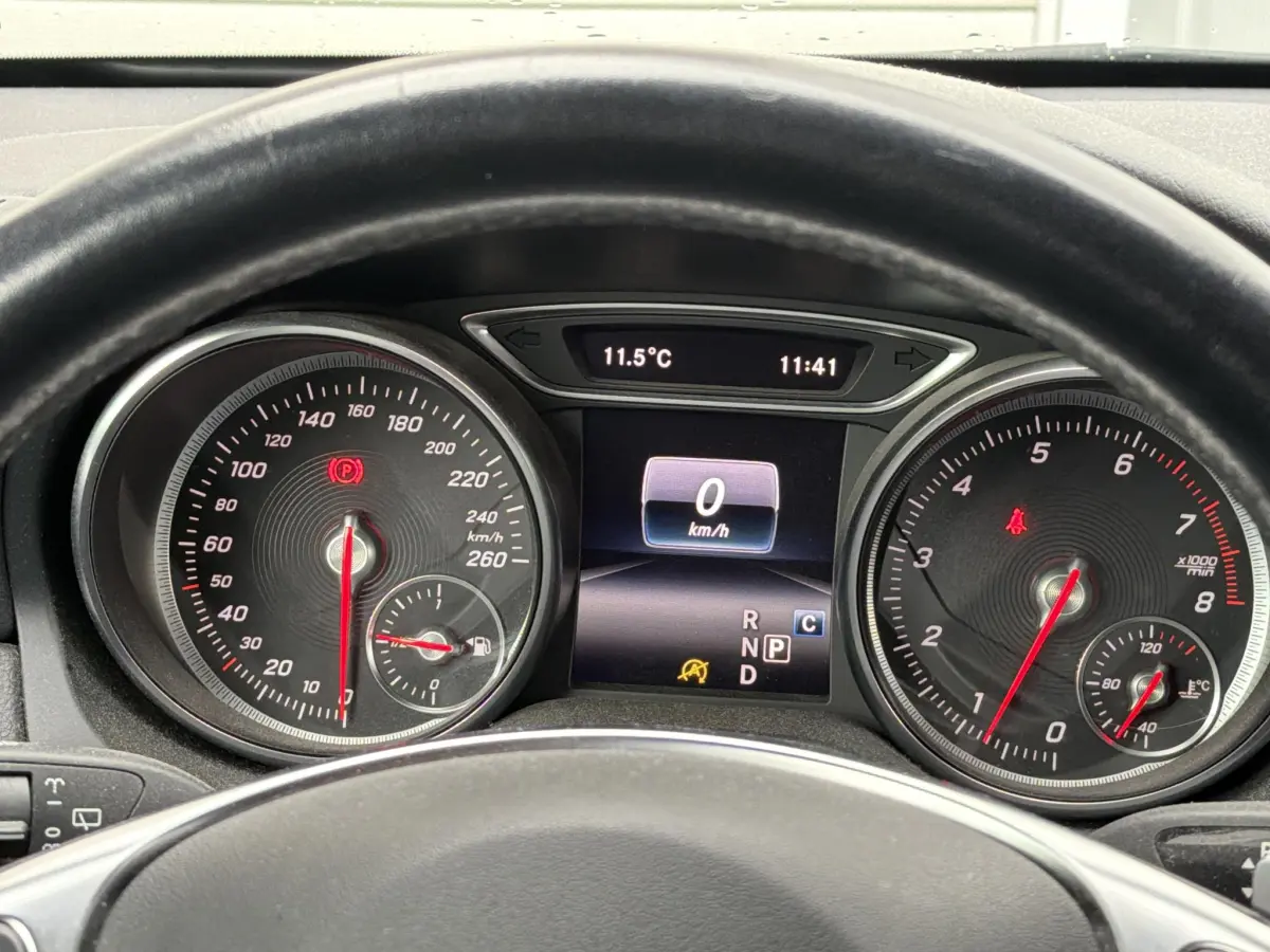 CLA Shooting Brake 180 Business Solution AMG