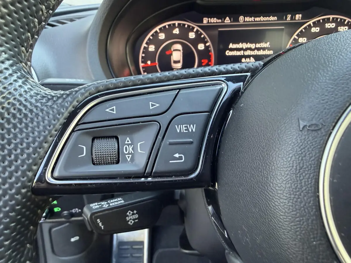 A3 Limousine 35 TFSI 3x S-Line | Stoel verwarming | Virtual | Parkeer sensoren | LED |