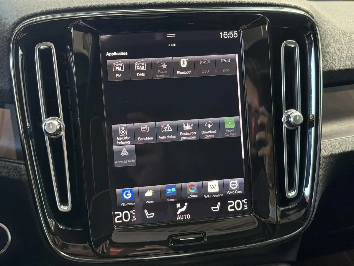 XC40 1.5 T5 Plug-in hybrid Ultimate Dark | Panodak