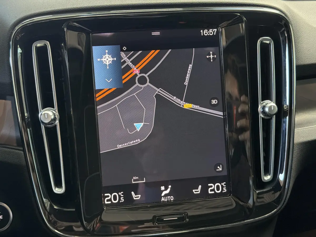 XC40 1.5 T5 Plug-in hybrid Ultimate Dark | Panodak
