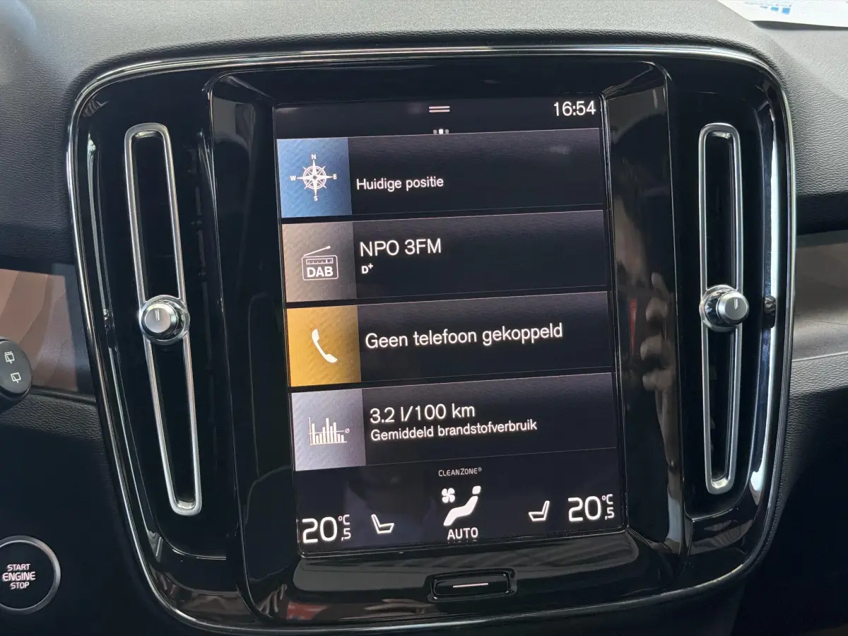 XC40 1.5 T5 Plug-in hybrid Ultimate Dark | Panodak