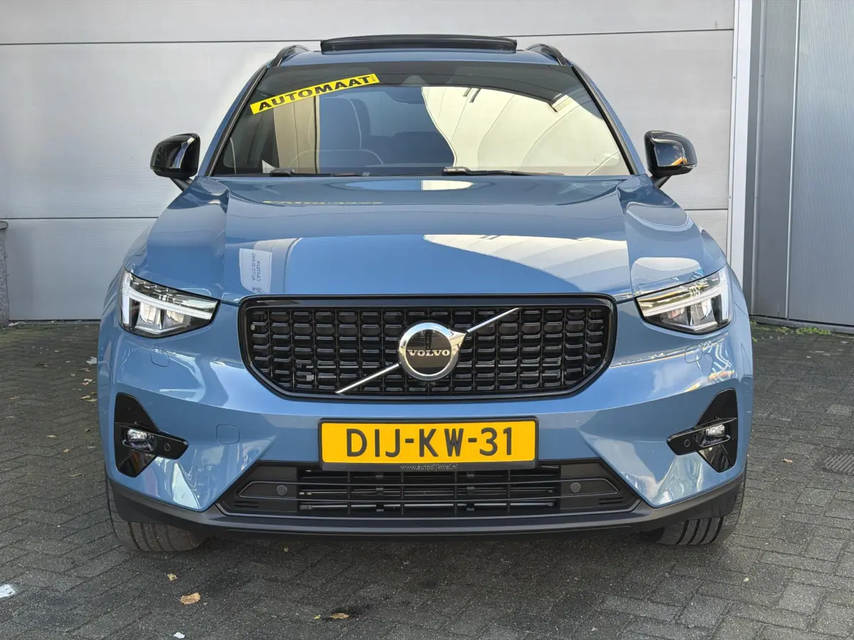 XC40 1.5 T5 Plug-in hybrid Ultimate Dark | Panodak