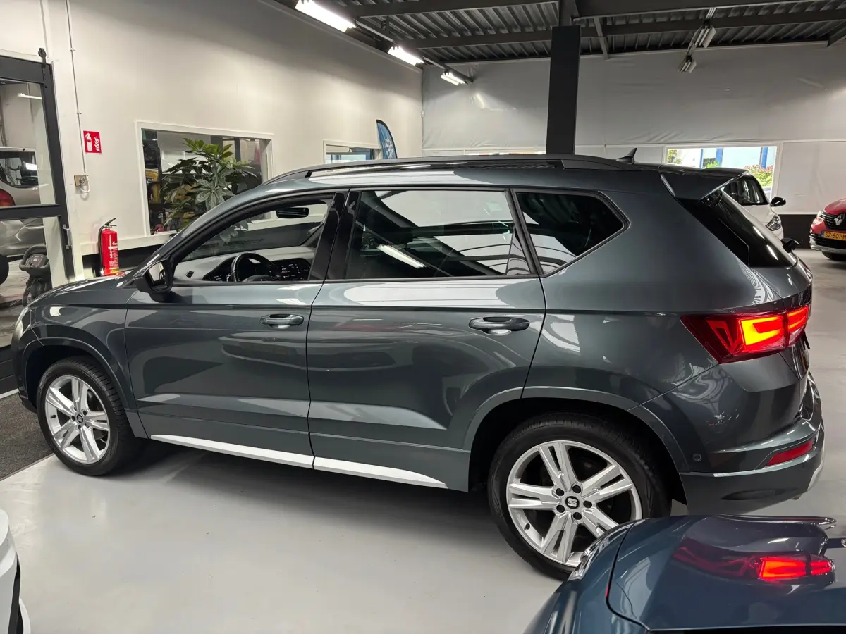 Ateca 1.5 TSI FR Business Intense / Camera / Carplay / Trekhaak