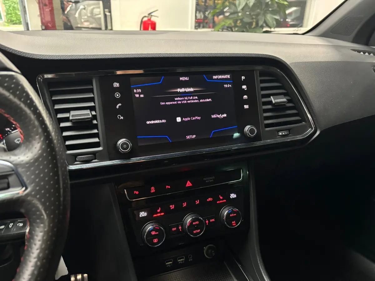 Ateca 1.5 TSI FR Business Intense / Camera / Carplay / Trekhaak