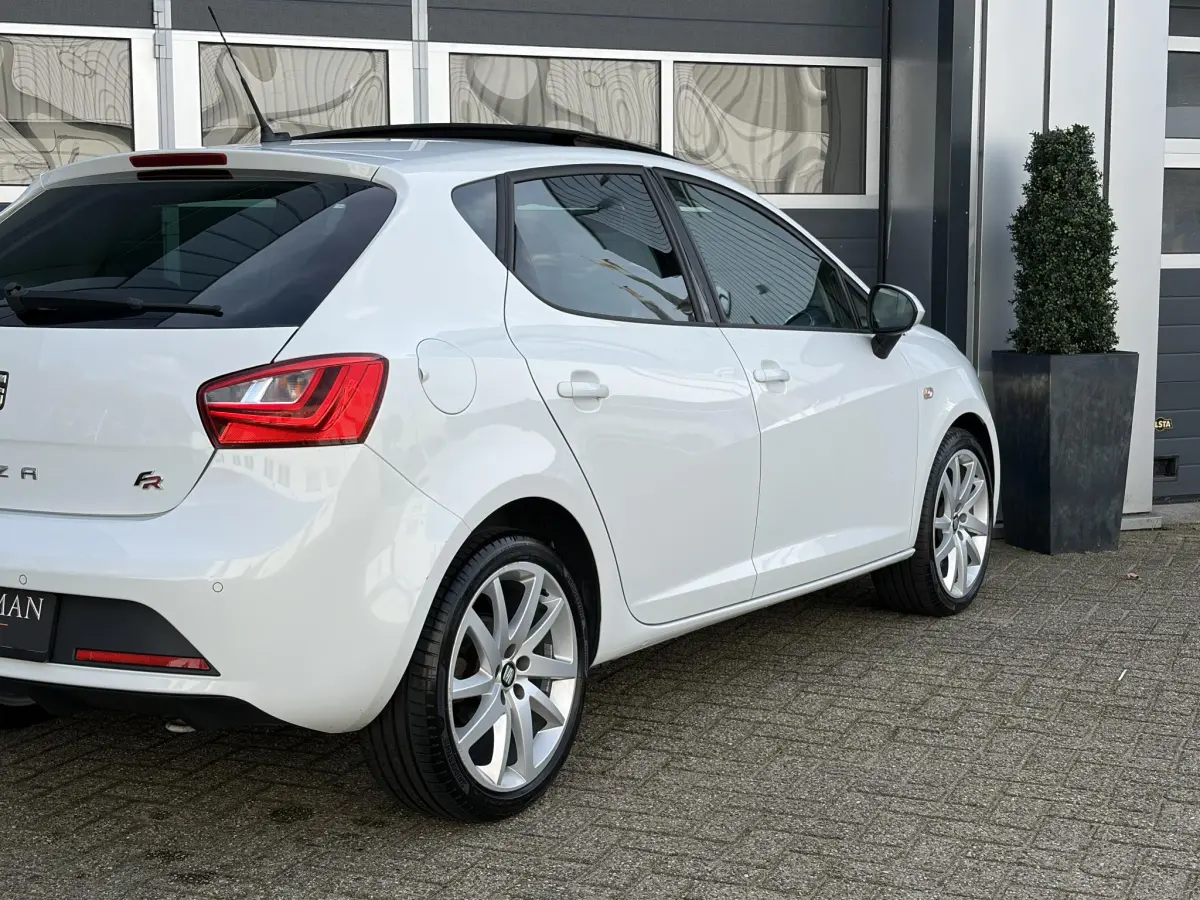 Ibiza 1.0 EcoTSI FR Connect | Pano | Alcantara | Stoelverwarming | Xenon |