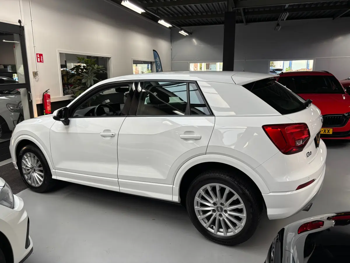 Q2 1.0 TFSI Sport Pro Line S / Navigatie