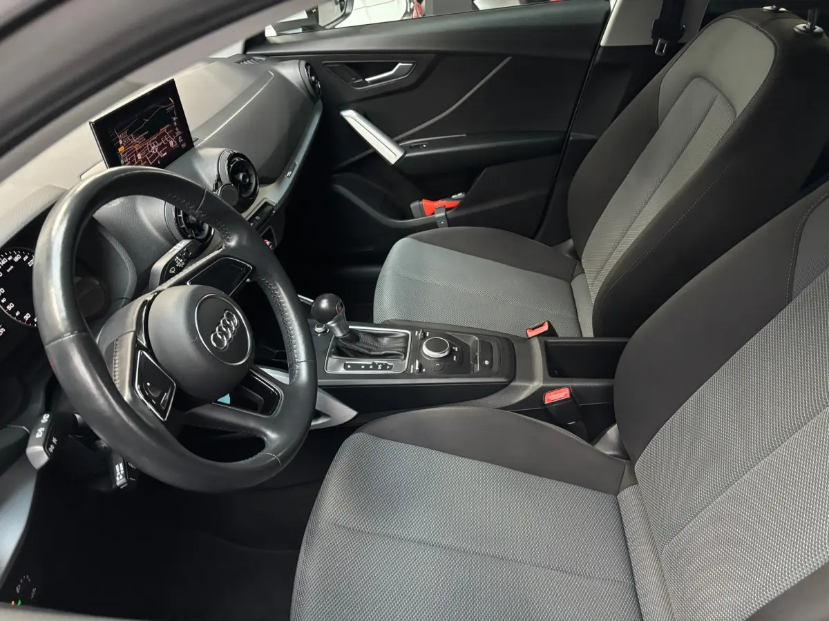 Q2 1.0 TFSI Sport Pro Line S / Navigatie