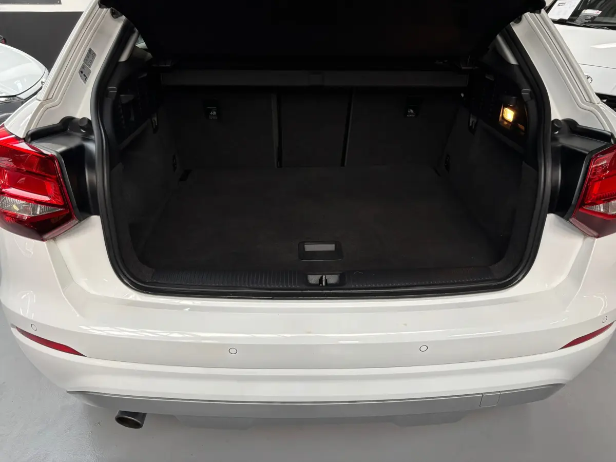 Q2 1.0 TFSI Sport Pro Line S / Navigatie