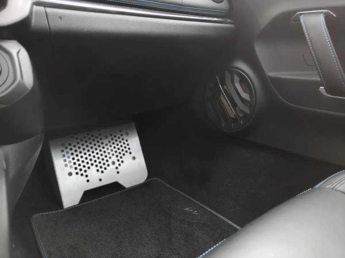 A110 1.8 Turbo Légende VOL!/Focal audiosystem/Verwarmde stoelen/Camera/Apple/Android Auto