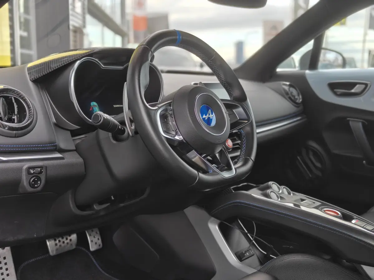 A110 1.8 Turbo Légende VOL!/Focal audiosystem/Verwarmde stoelen/Camera/Apple/Android Auto