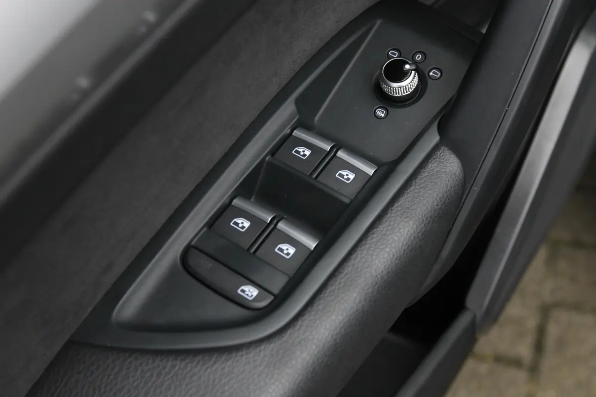 Q5 2.0 TFSI quattro I Aut. I S-Line I Pano.dak I Navi