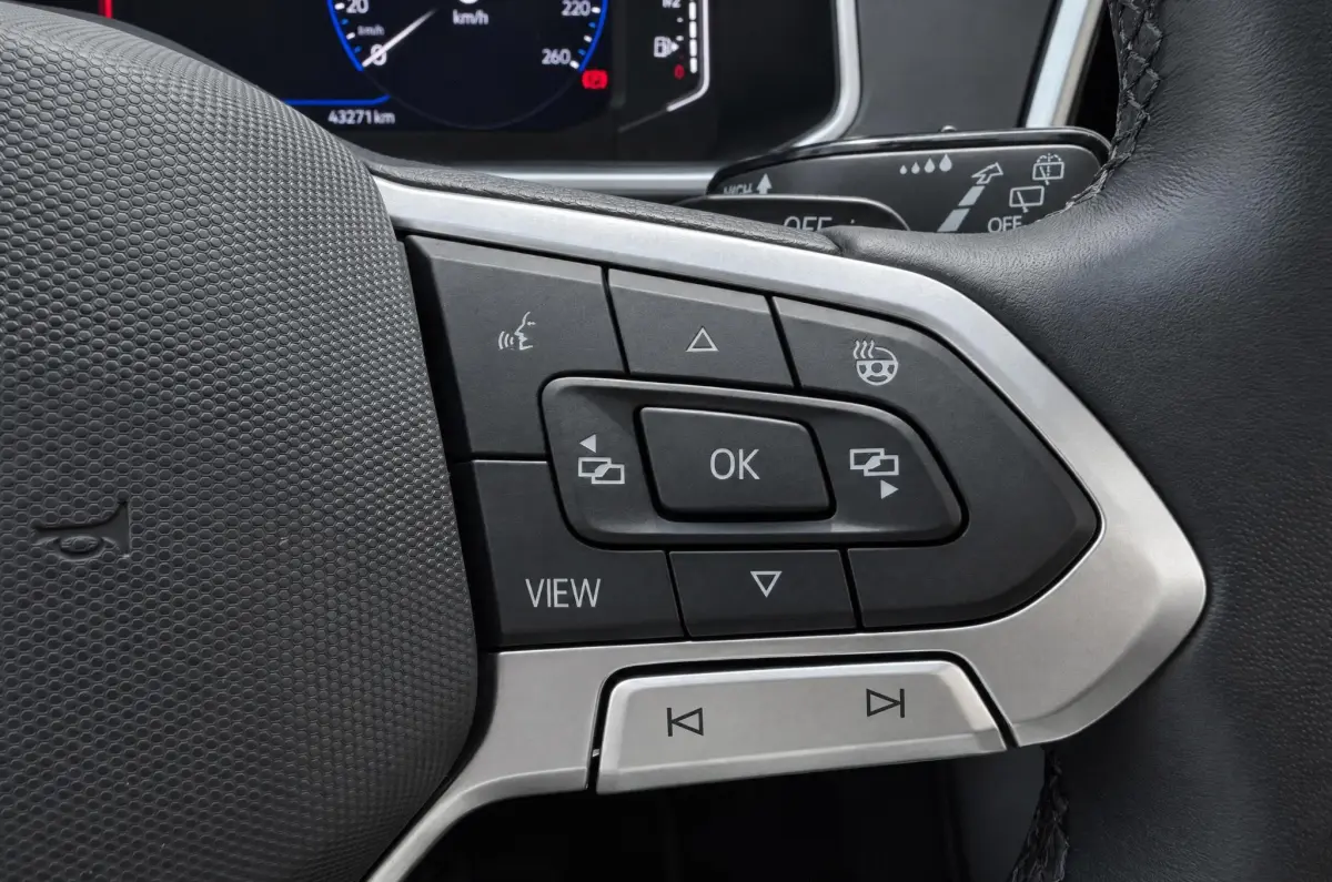 T-Roc 1.5 TSI R-Line BOVAG GARANTIE ACC/CARPLAY/CAMERA