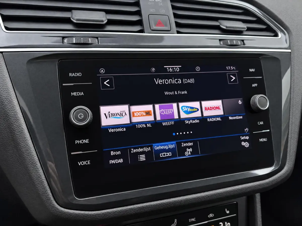 Tiguan 1.5 TSI BOVAG GARANTIE CAMERA/TREKHAAK/CARPLAY