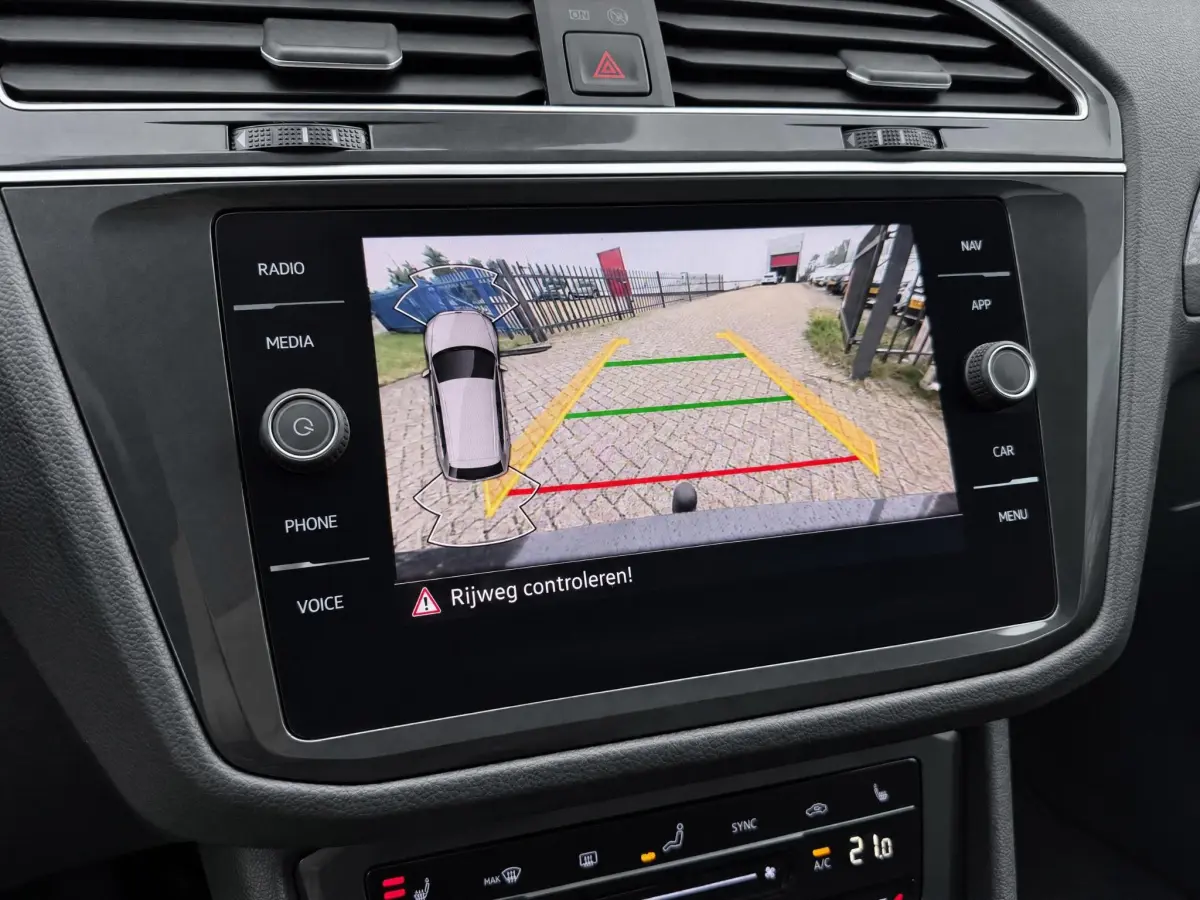 Tiguan 1.5 TSI BOVAG GARANTIE CAMERA/TREKHAAK/CARPLAY