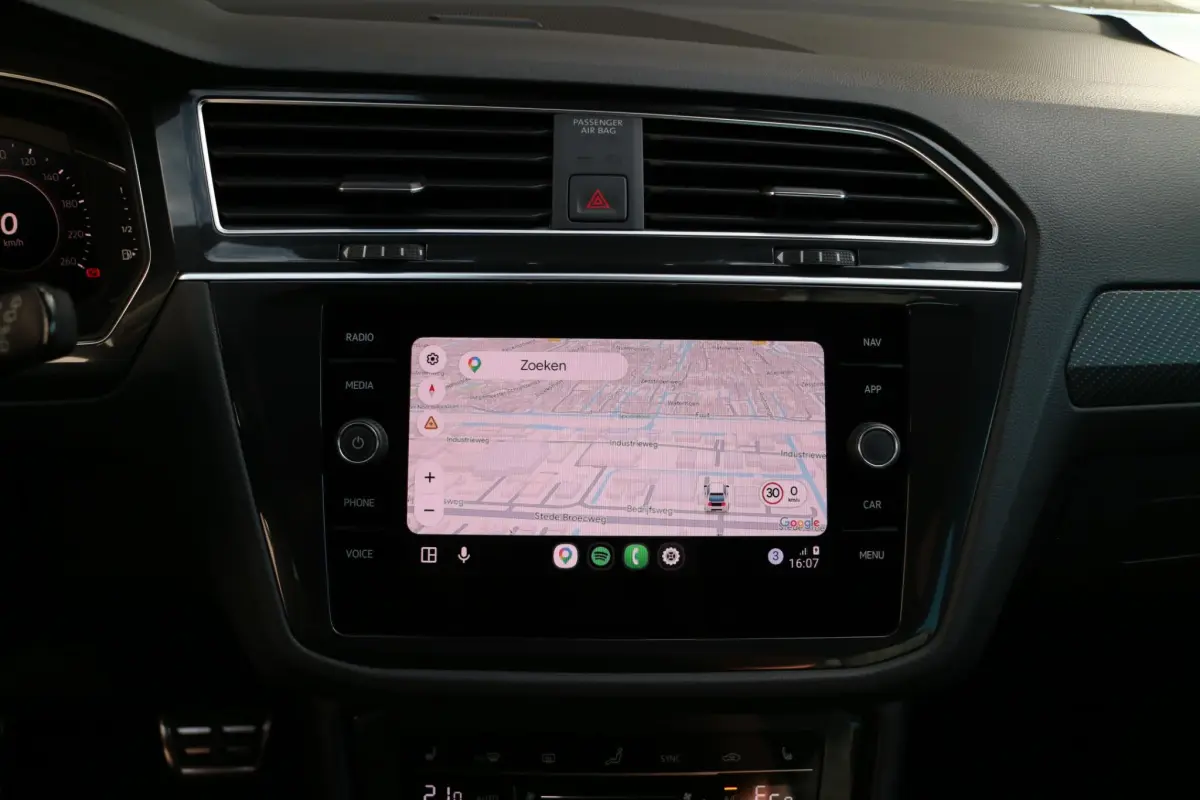 Tiguan 1.4 TSI eHybrid R-Line PHEV | SOH 99% | Camera | Compleet! |