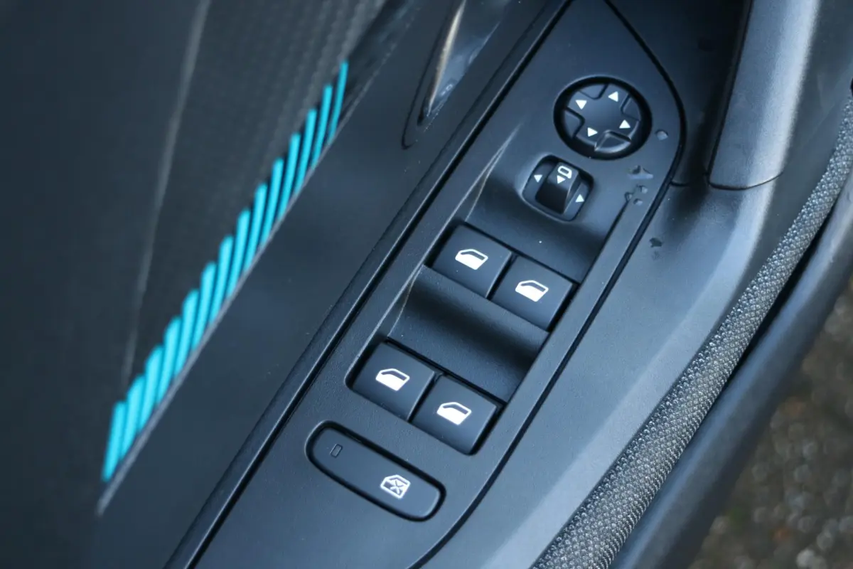 2008 1.2 PureTech Style | Camera | Carplay | Weinig KM |